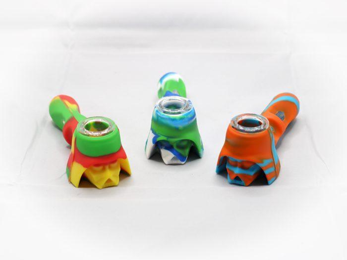 VADER CHARACTER – SILICON HAND PIPES – MULTI-COLOR – 1CT – SL30 – [MSRP: $17]