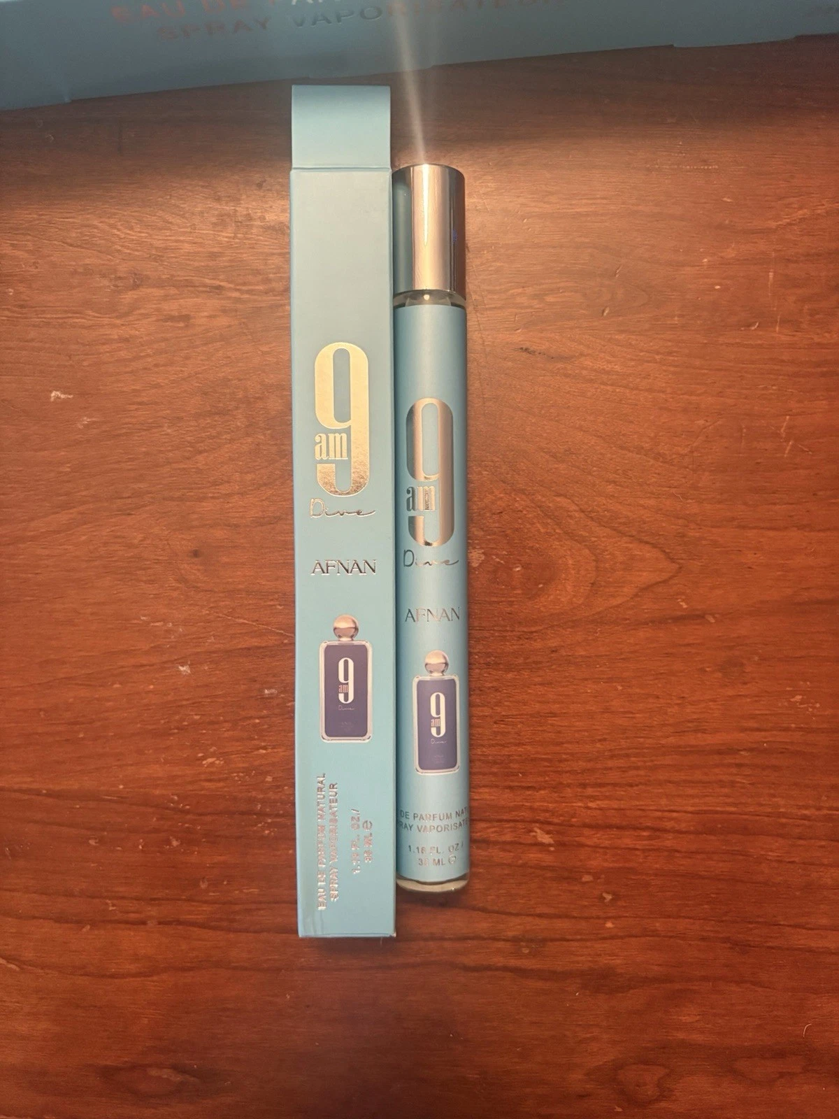 9AM – DIVE – PARFUM & COLOGNE – EAU DE PARFUM VAPORISATEUR NATURAL SPRAY FOR MEN – 35ML 1.18 FL OZ – 24CT – [MSRP: $9 EACH]